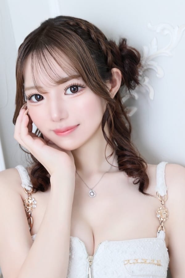 Meet Yuzuki — LUXE's Gentle New Arrival - Image 2